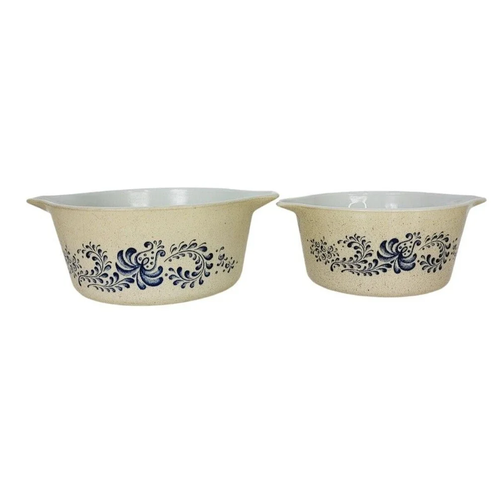 Vintage 70s Pyrex 